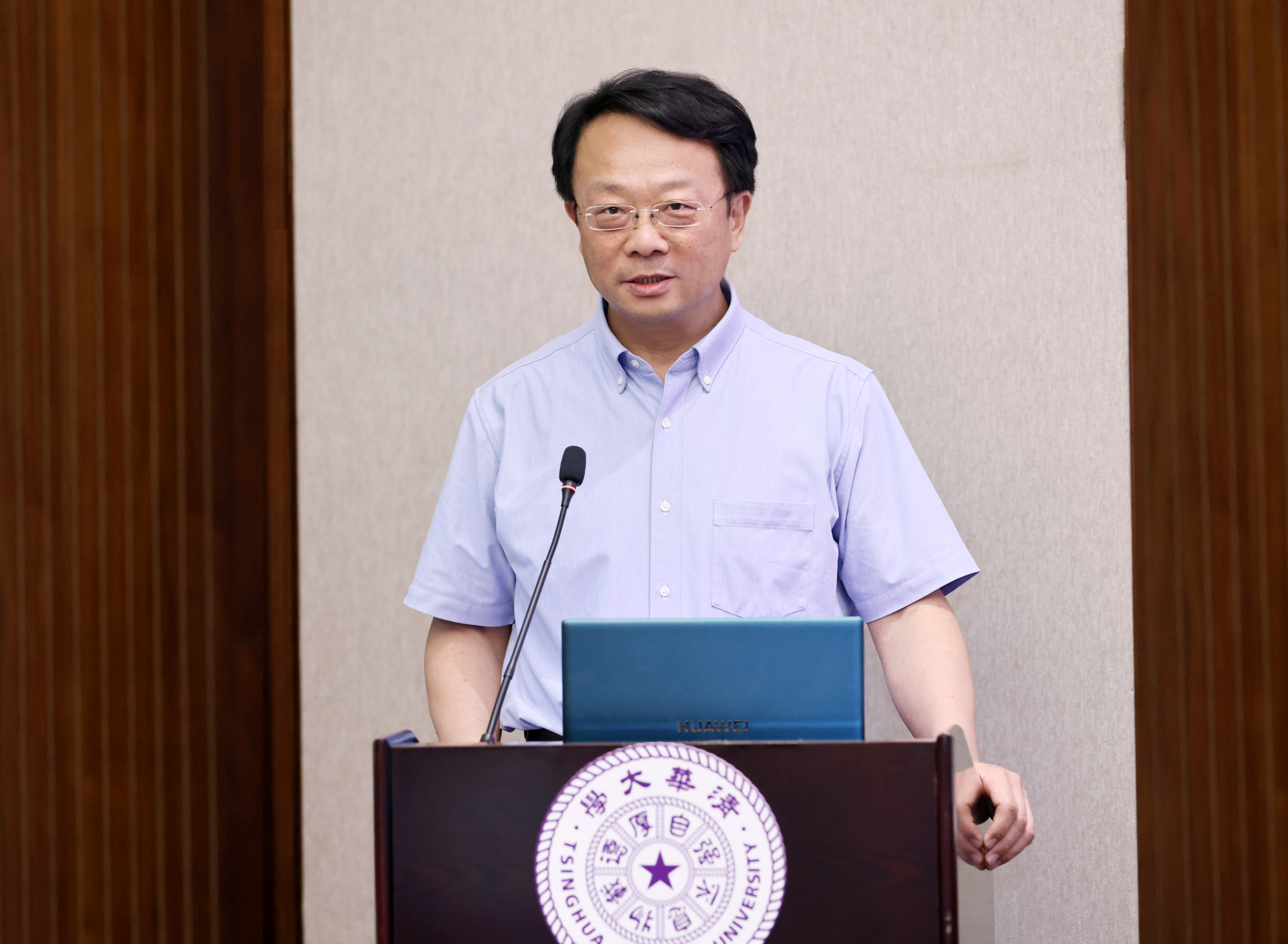 20230630-基础模型研究中心成立-曹文鹏-王校长讲话3.JPG